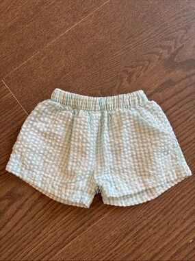Kids Seersucker Elastic-Waist Shorts in Light Aqua Gingham